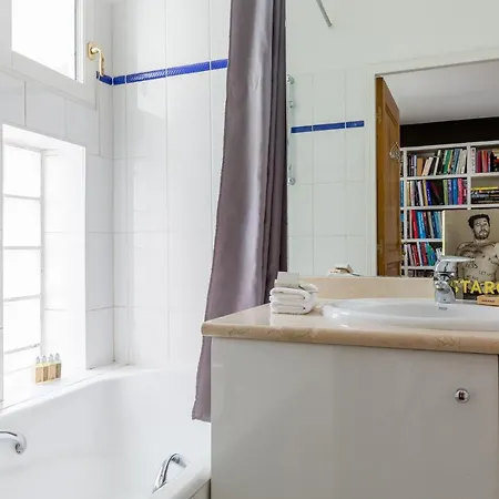 Boulevard Saint-germain Townhouse By Onefinestay Apartment *