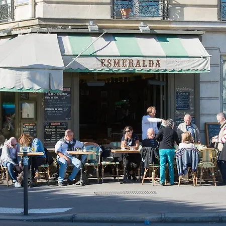 Apartment Boulevard Saint-germain Townhouse By Onefinestay Paris