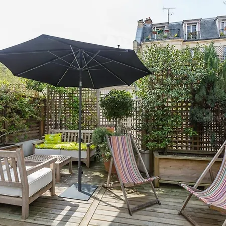 Boulevard Saint-germain Townhouse By Onefinestay *
