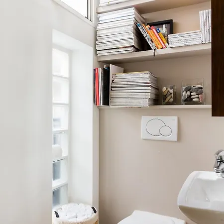 Boulevard Saint-germain Townhouse By Onefinestay * פריז