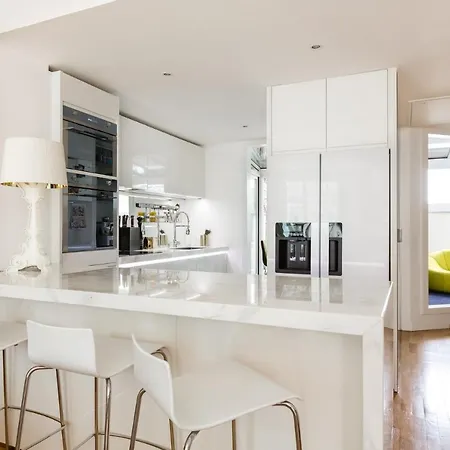 Apartment Boulevard Saint-germain Townhouse By Onefinestay Paris